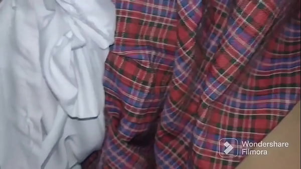 Play MP4 - Colegiala caliente follada en su co&ntilde;o apretado despu&eacute;s de clase