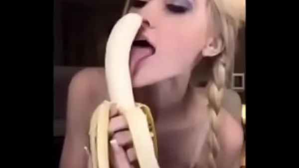 Teen sucks banana 