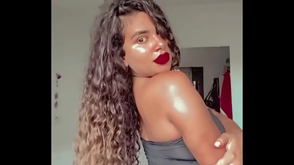 Novinha rabuda