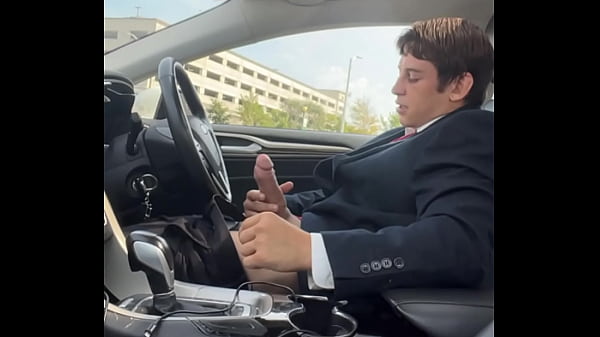 Play MP4 - Stroking my big dick in the car