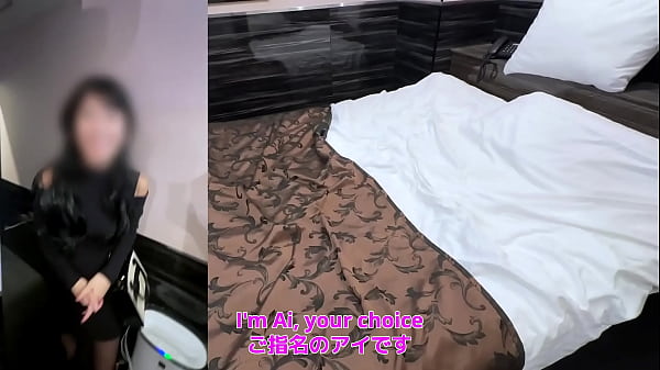 Play MP4 - 【ホテルで大学生デリへル！】「もう、すぐに出ちゃいそうですね」美脚で足コキ、フェラ、笑顔の可愛い美女に中出し