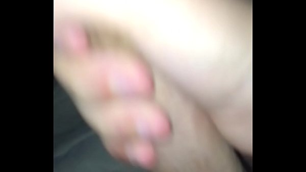 Play MP4 - Student masturbating