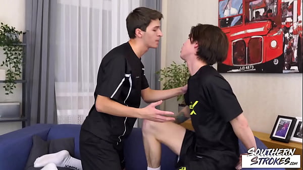 Naughty Amateurs Bareback After Blowjob 