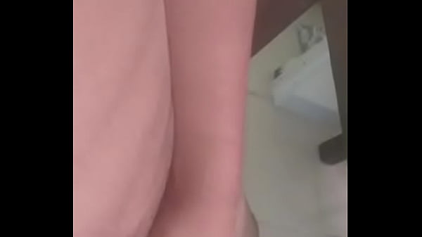 Me masturbo y envio video a mi tia