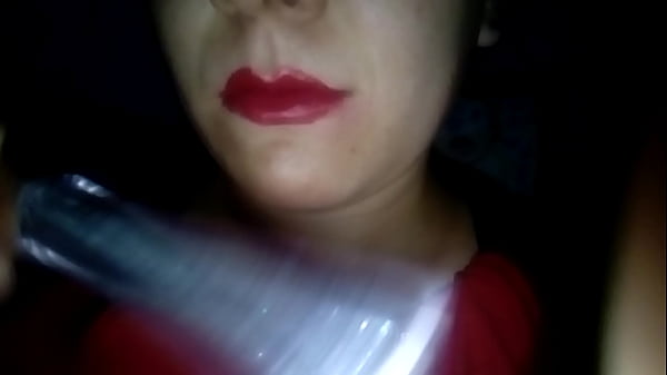 Laura se masturba con boletababea