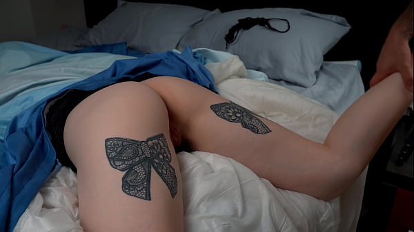 Tangled in bed sheets stepmom begged help me while i fucked her doggy 