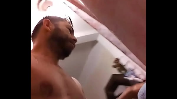 se&ntilde;or setsi me manda video ba&ntilde;andose 