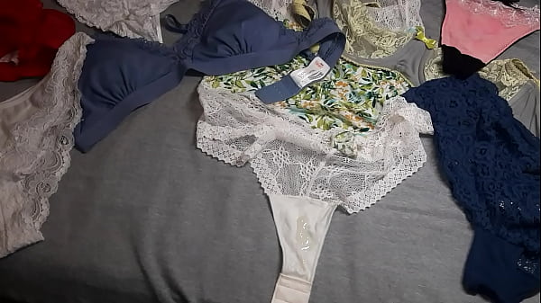 Me vine en la_lencería nueva_de mi mejor amiga le dejé la leche paracuando_lo estrene