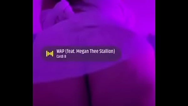 Play MP4 - Cute ass Latina