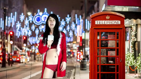 Christmas In London With Cute Singing Asian Teen thumbnail
