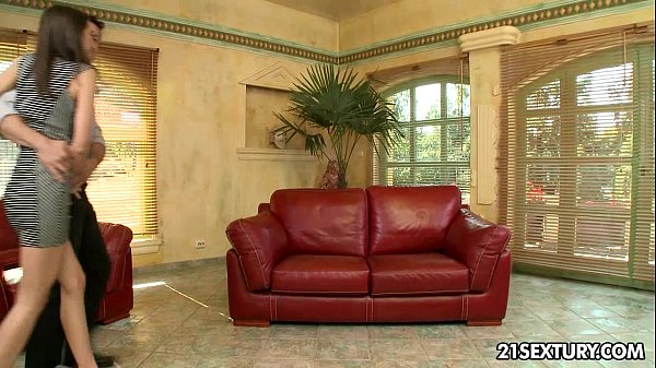 Play MP4 - Nataly Von Really Horny