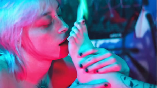 Nonton Amazing Pussy Eating & Foot Fetish thumbnail