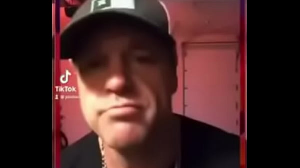 Nonton Eat Pussy Rave thumbnail