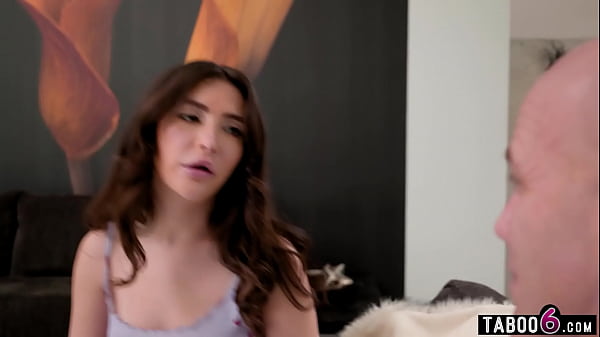 Play MP4 - Boss man has a 18 yo teen lover named Jane Wilde who liked older men