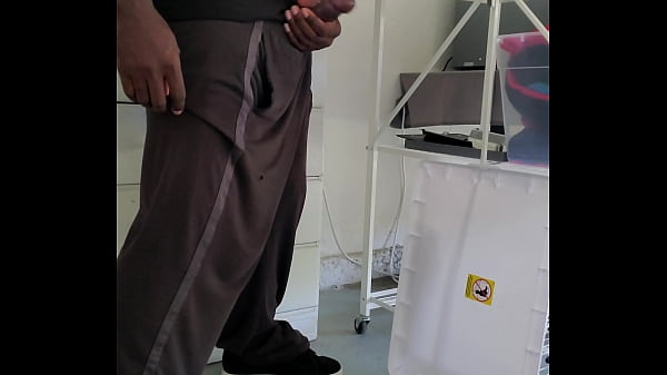 Play MP4 - Quick break from work nytetrain