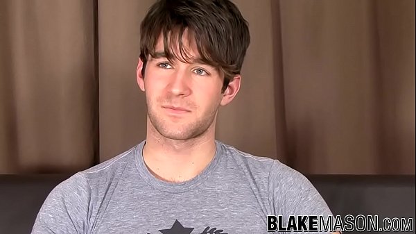 Play MP4 - British stud interviewed before working on his dick