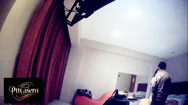 Play MP4 - LLEGANDO AL HOTEL PARA CACHARLA PARTE 1