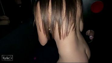 Verdadeira Putaria No Club Swinger Enigma, Novinha Deu Pra Todos thumbnail
