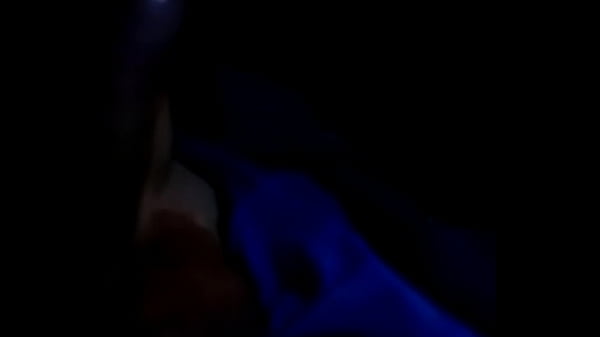 Play MP4 - Macho masturb&aacute;ndose y hablando morboso rico