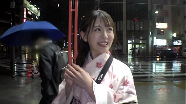 バキュームフェラ&玉舐め&アナル舐め！！ぺろぺろジュボジュボと吸い付く舌技はとんでもないテクニック！！終始ハードピストンにヤラれっぱなしで、清楚な見た目のjdが淫乱にイキ喘ぐ！！これぞジャパニーズオ・モ・テ・ナ・シセックスだ！！！