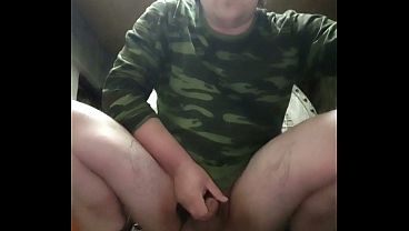 Я имею РЕАЛЬНО маленький член, поэтому я больше люблю трахаться в анал! thumbnail