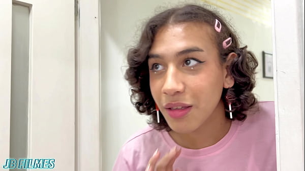 Gringo Louco Cheguei No Brasil E Fui Para Em Uma Pens&atilde;o Cheio De Gente Tarada thumbnail