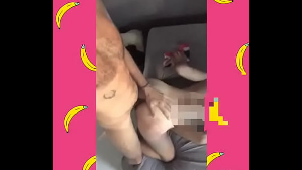 Macho pauzudo judiando 