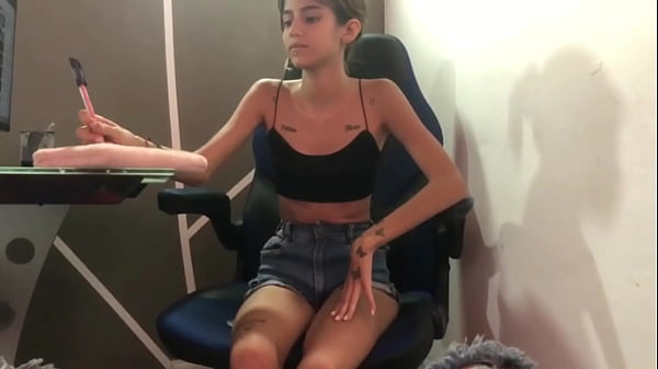 Play MP4 - Piscologa sexual no se aguanta las ganas de ver mi verga grande y me la follo por su co&ntilde;o apretado - porno en espa&ntilde;ol HISTORIA COMPLETA