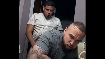 Mulato preñ_ando Un culo Gordo