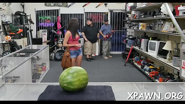 Dirty latin_brunetteAlexis_Deen adores playing withher clit