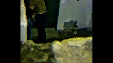 Hot wife habla con fans mientras la cogen