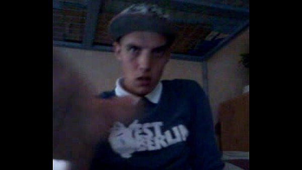 Play MP4 - video-2013-06-28-19-00-34