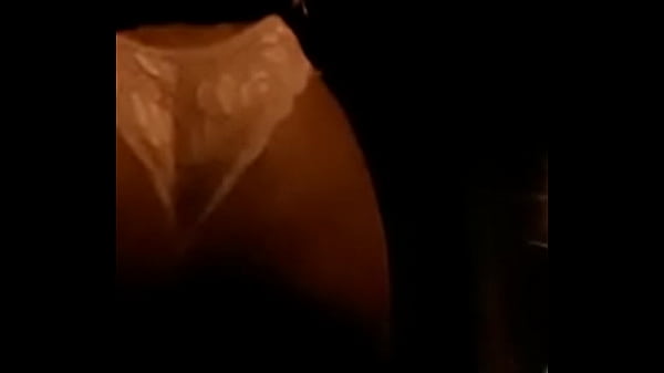 Safada  de calcinha fio dental 