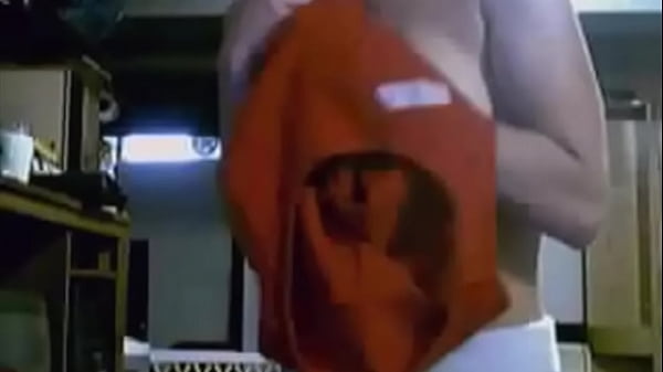 cute mom with tits moregirls at portubler com