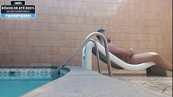 Play MP4 - Mamei meu primo no motel na piscina