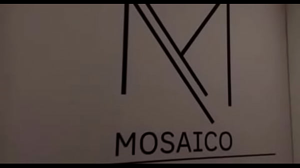 Nonton Chamei A Puta Mais Linda De Todas As Termas Pra Comer O C&uacute; Virgem Dela thumbnail