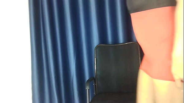 Nonton Thaiger Has A Massive Orgasm And Squirts An Endless Waterfall thumbnail