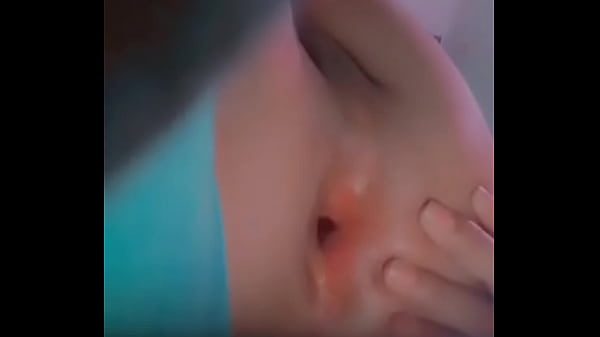 maricon se masturba el culito