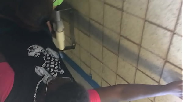 Nonton White Bitch Sucking Bbc In Bathroom Stalls Las Vegas thumbnail