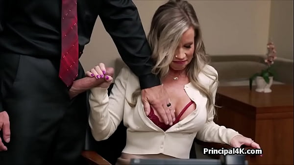 Play MP4 - Hot mature housewife gets on cock