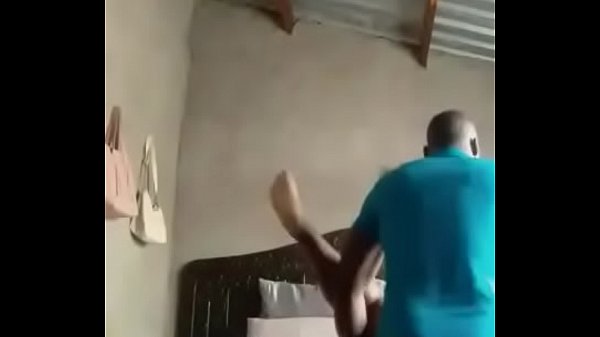 Play MP4 - Zimbabwe's Finest couple Bang each other During the Rushie Lunch Hour