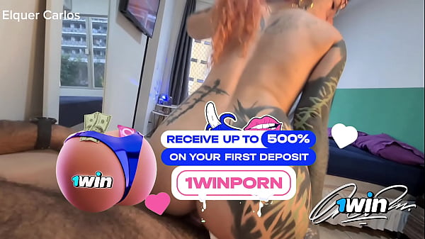 Ruby fire estava com fogo no cu e fez uma visita surpresa ao elquer carlos no kmarote chupou e deixou gozar na boca