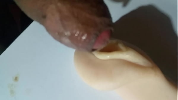 Introduzco mi pene en vagina y me deslecho