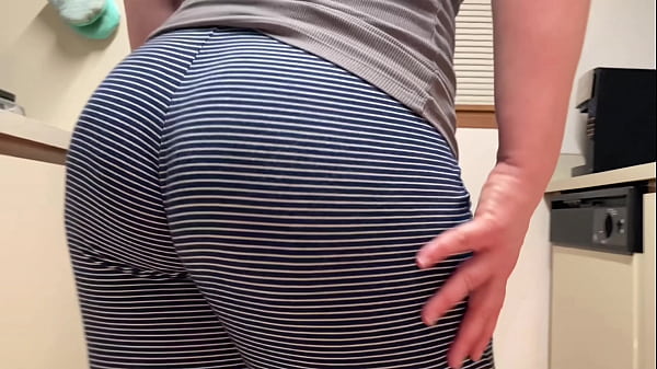 Mom Fat BootyKitchenWedgie