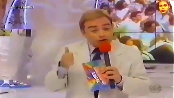 Nonton Domingo Legal - Grupo Banana Split Participando Da Prova Da Banheira thumbnail