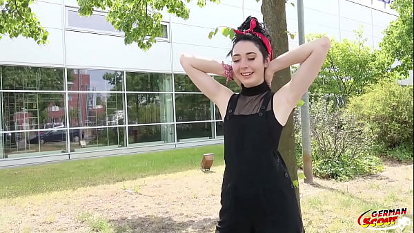 German Scout - Versautes Girl Joana Kaiser Aus Berlin Nach Der Schule Bei Fake Model Job Gefickt thumbnail