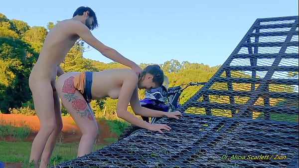 Mesmo N&oacute;s 6&ordm; De Temperatura O Sexo Estava Muito Gostoso thumbnail