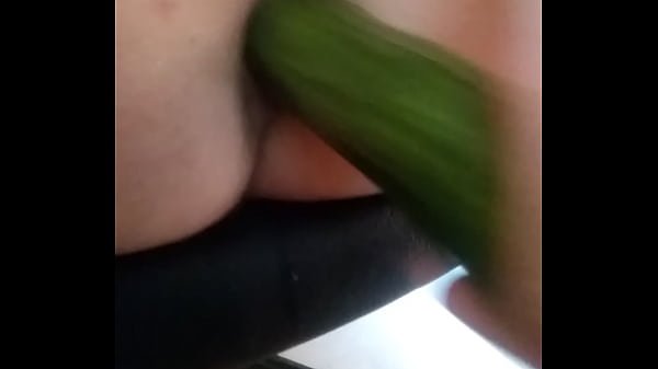 Play MP4 - Craving for Deep Anal Cucumber