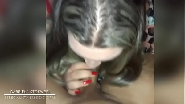 Gabriela Stokweel Tirando leitinho do_pau do_personal