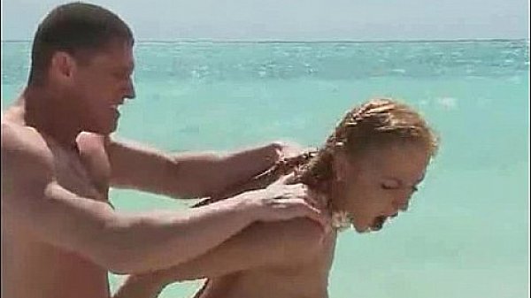 Pornoramix #28 a la playa 